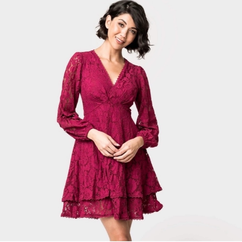 Brand new Gibson look dress Fit and Flare Lace
Dress with Layered Skirt
